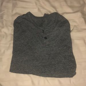 American Eagle Gray Long-Sleeve